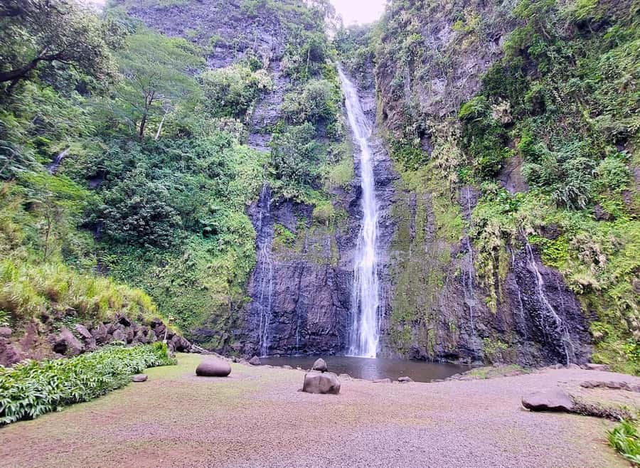 Tahiti Private Half Day Tour. Nature, history and culture - Point Venus and the wider historical picture