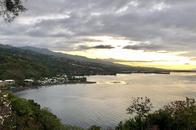 Tahiti: Tour of the East or West Coast (Half Day) - East Coast: Faarumai Waterfalls
