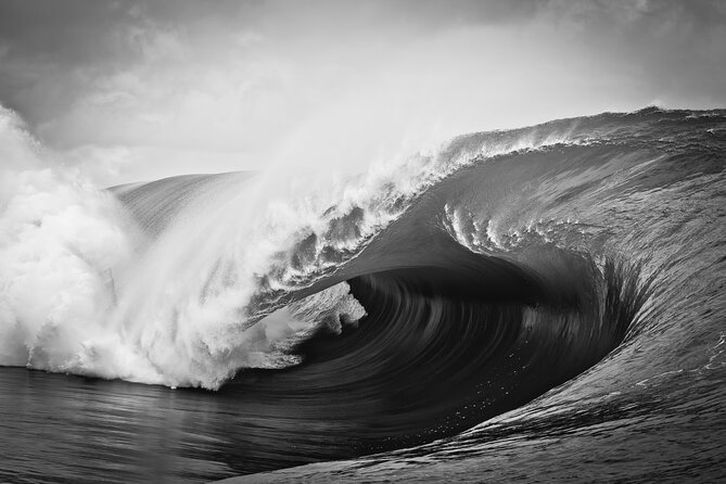 Teahupoo Wave Watching - The three-minute crossing from Teahupoo Marina