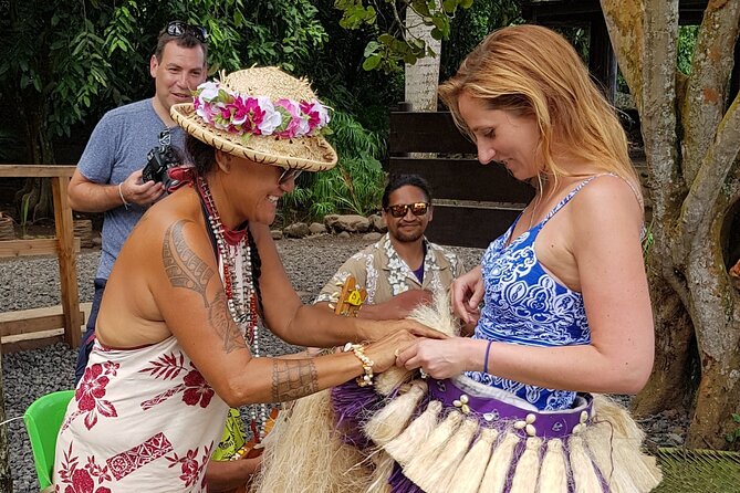 Tour Tahiti in Private - The guide can make or break the short schedule