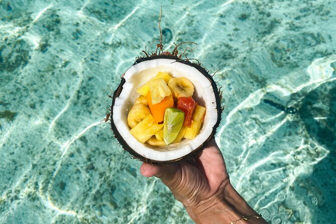 Unique in Raiatea: discover the lagoon, fish, cook, enjoy! - Fishing Raiatea and Tahaa from the lagoon
