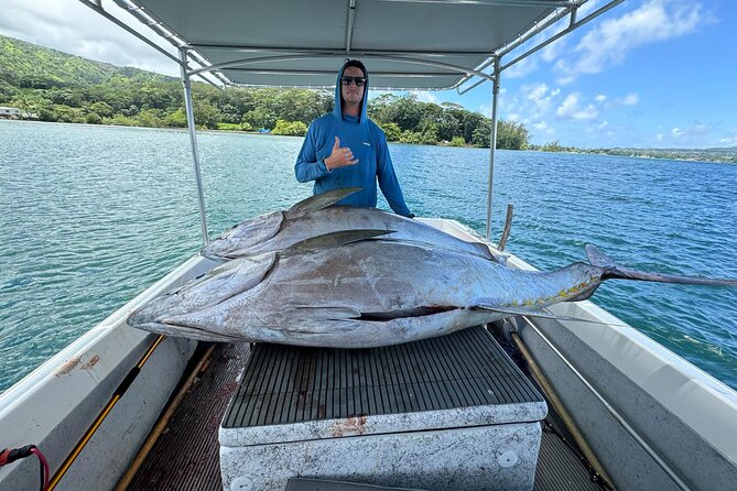 Wholesale Fishing in Poti Marara at Tahiti Teahupoo Peninsula - Meeting Captain Yoann near Teahupoo